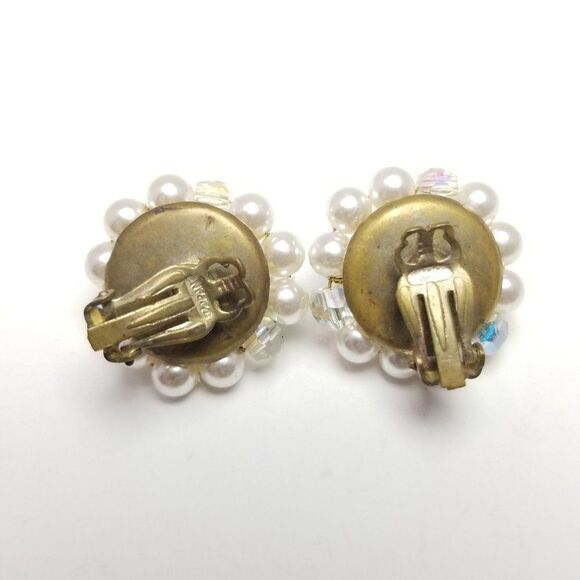 Vintage Sparkly White Beaded Cluster Earrings, Faux Pearl AB Beads, Japan, Retro - Picture 5 of 7